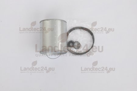 Oil filter set with four parts in total